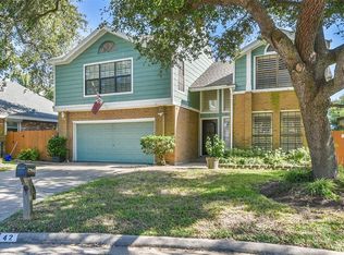 42 Lakeview Dr, Galveston, TX 77551