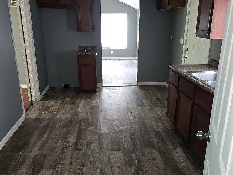 4914 W Burns Ave — Photo 6