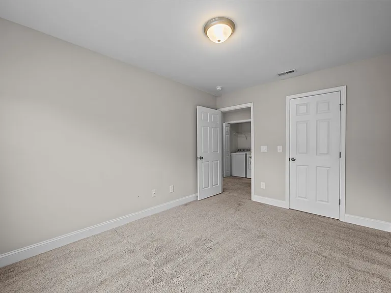 211 N Stingray Ln — Photo 15