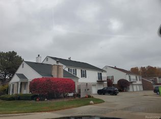 35486 W Stillmeadow Ln, Clinton Township, MI