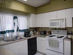 5th image of 1722 SW 30th St