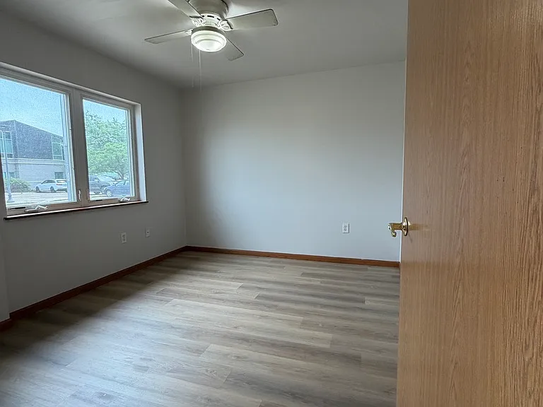 6604 Elmwood Ave #108 — Photo 9