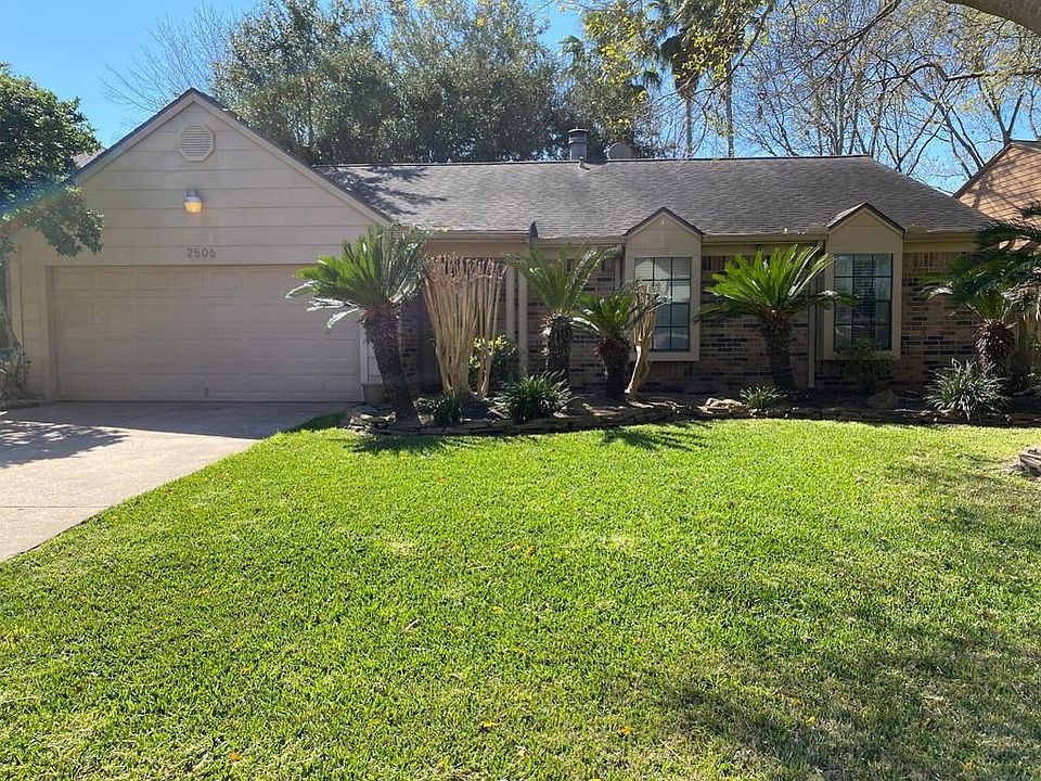 1st image of 2506 Country Place Dr
