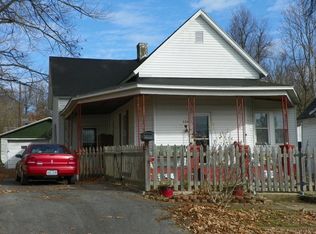 336 N 3rd St, Central City, KY 42330
