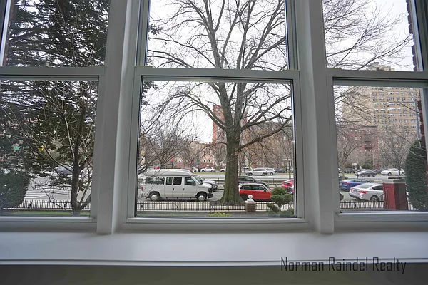 Rented by Norman Raindel, LREB | media 8