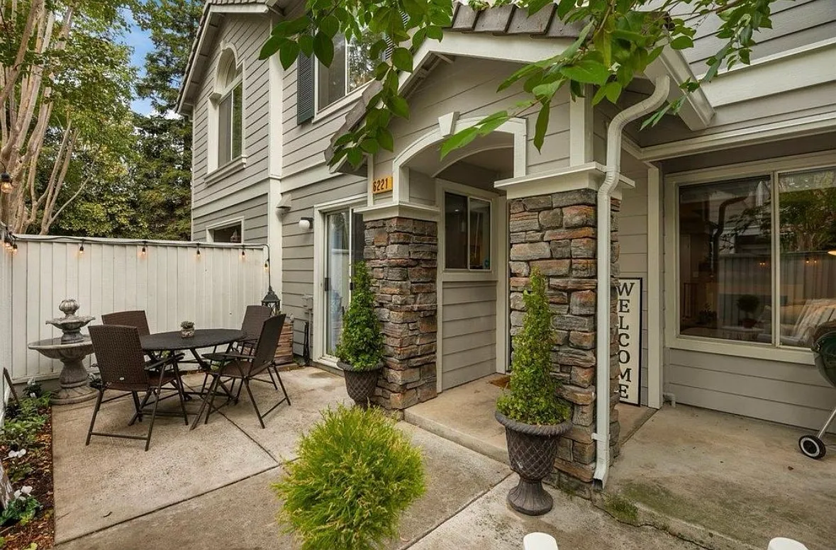 6221 Barb Werner Ln — Photo 3