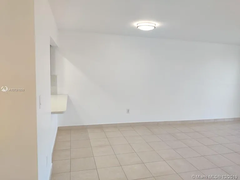 6970 NW 186th St #3-511 — Photo 15