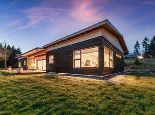 360 Large Rd, Kalama, WA 98625