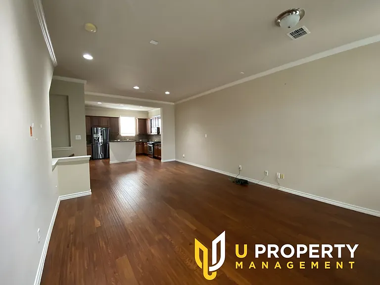 15831 Breedlove Pl #118 — Photo 5