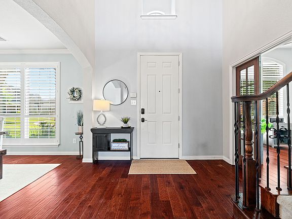 3rd image of 7101 New Bury Ct