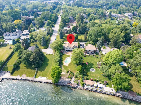 7 3rd Line, Oakville, ON L6L 3Z3