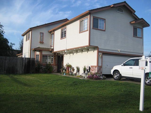 1st image of 800 Marsh Creek Dr