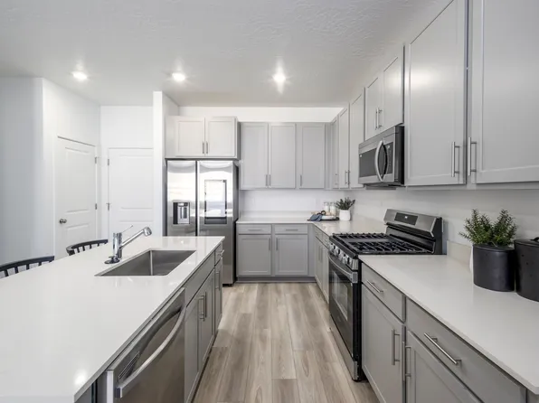 1677 W Viola Ln #3085, Saratoga Springs, UT 84045