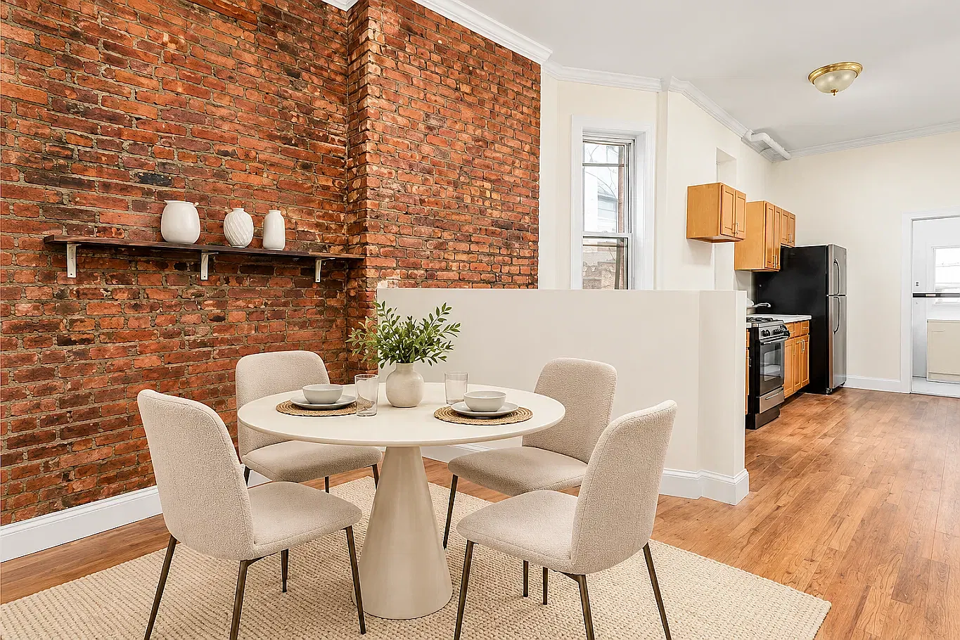 121 Henry Street — Photo 2