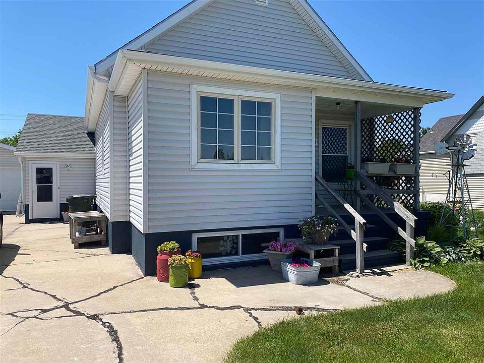 1st image of 2208 Burlington Blvd