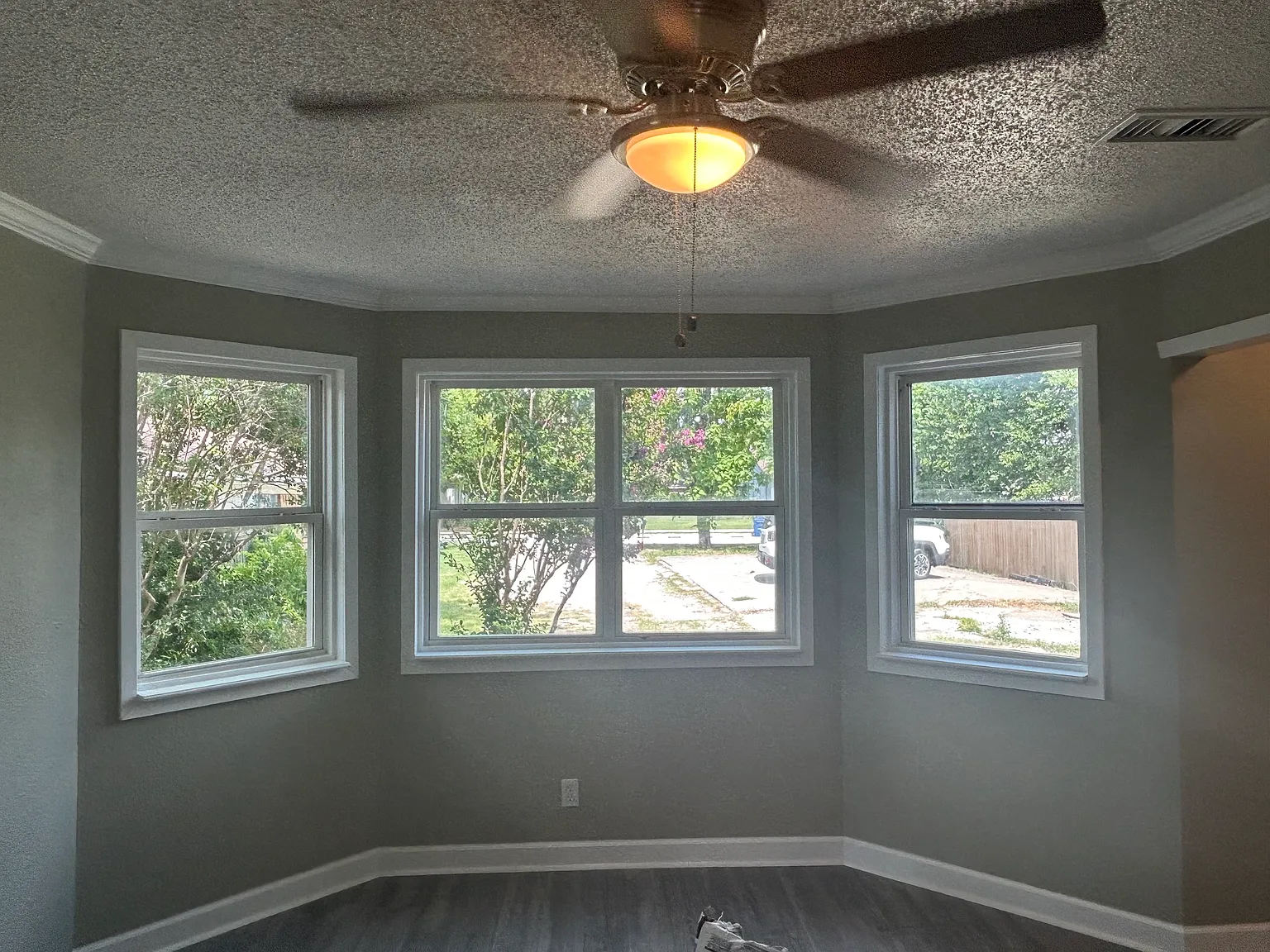 3 bed, 2.5 bath, 1620 sqft, $2,000 — Photo 3