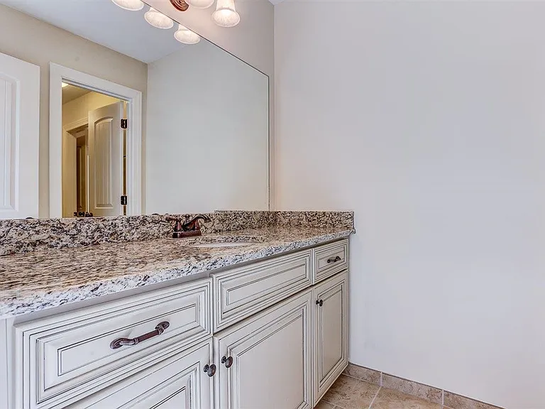 1690 Totty Ln — Photo 30