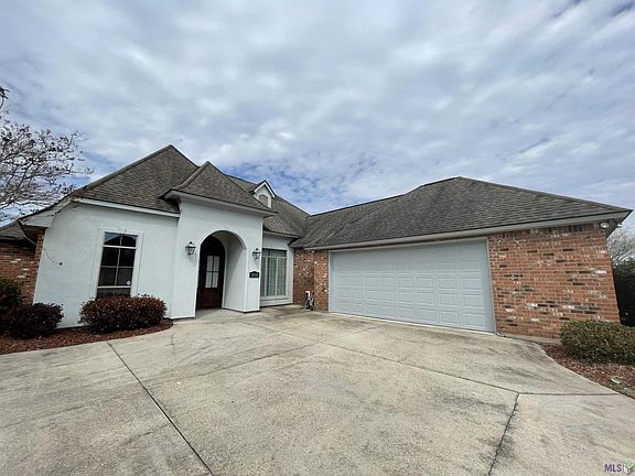 2nd image of 10833 Hillrose Ave