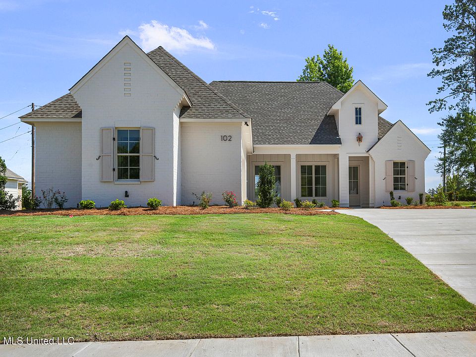 1st image of 102 Grayson Way