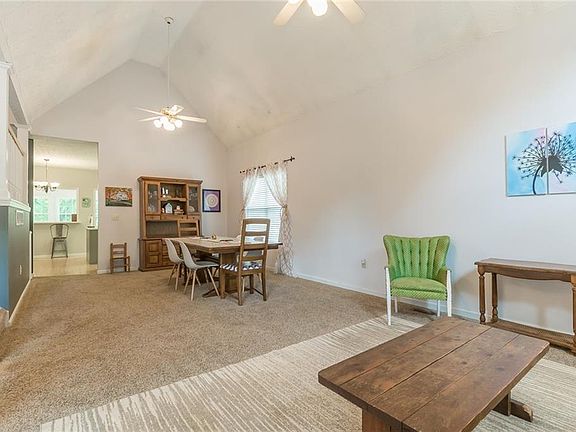 5th image of 6860 Robinwood Trl
