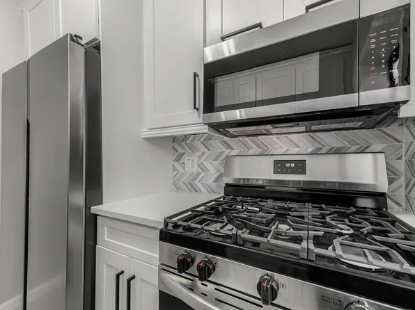 144-20 78th Road image 9 of 24