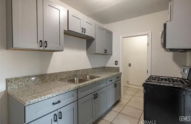 2312 1/2 Arlington St #2312-1/2 — Photo 3