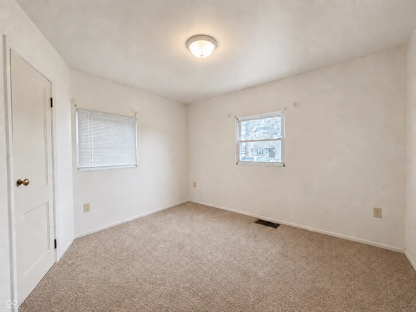 2240 Saint Paul St — Photo 4