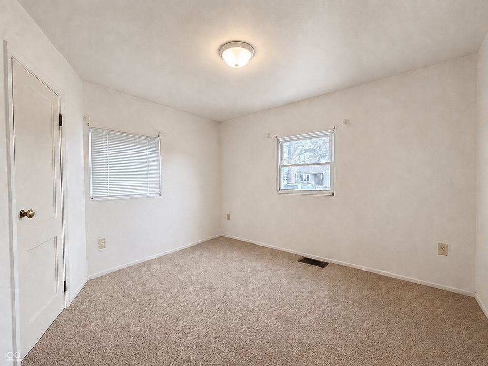 2nd image of 2240 Saint Paul St