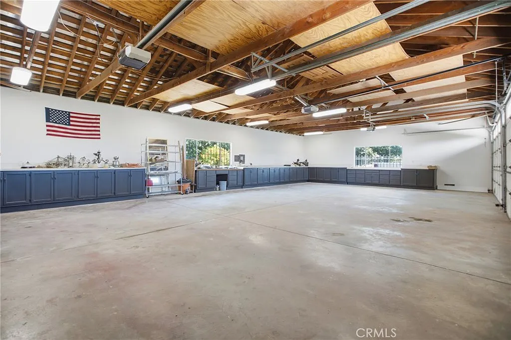 5 bed, 5.5 bath, 3479 sqft, $7,000 — Photo 4