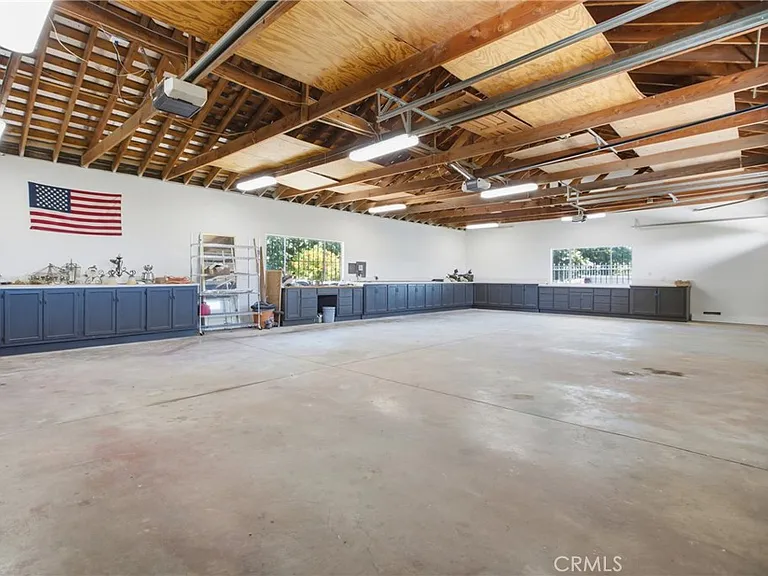 9250 Beazley Ln — Photo 4