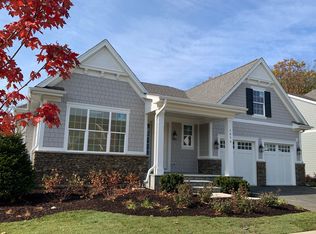 1572 Woodview Ln, Northbrook, IL 60062