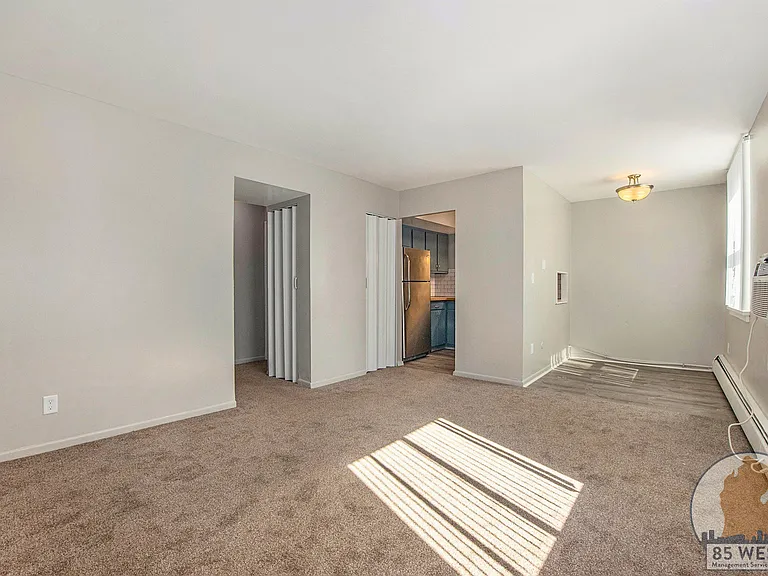 120 Leonard St NE #11 — Photo 4