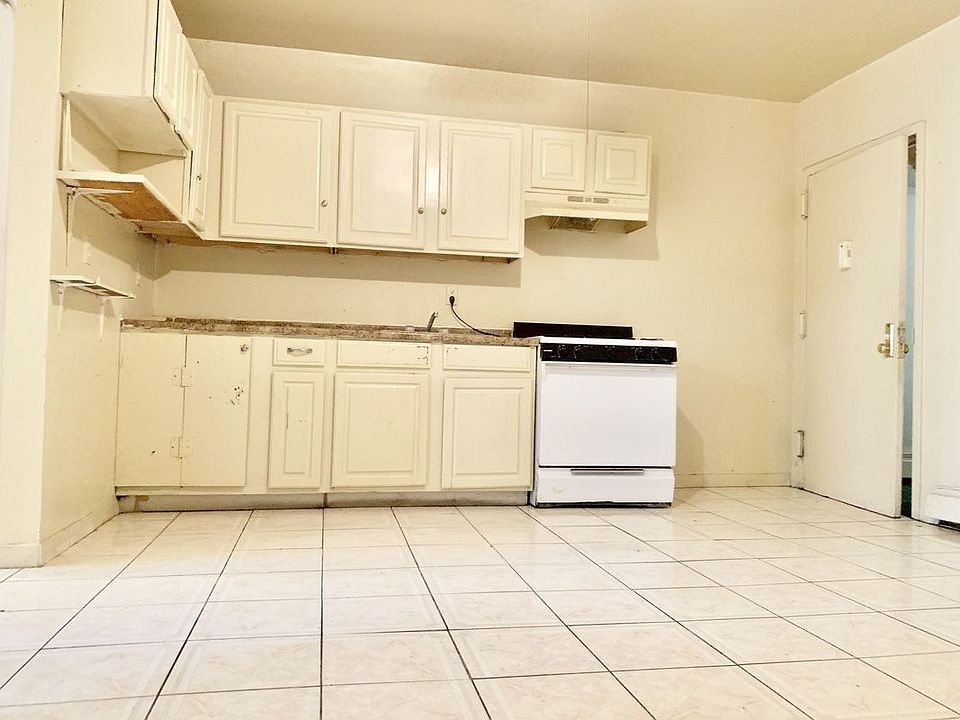 1st image of 406 E 21st St #1