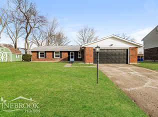246 Porter Dr, Englewood, OH