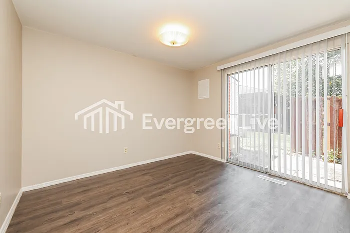 7539 Mount Hood Dr — Photo 6