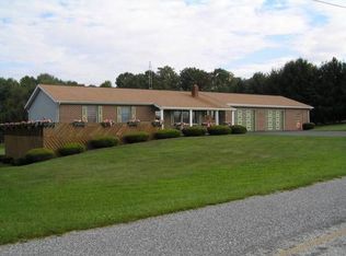 2024 Yingling Dr, Spring Grove, PA 17362