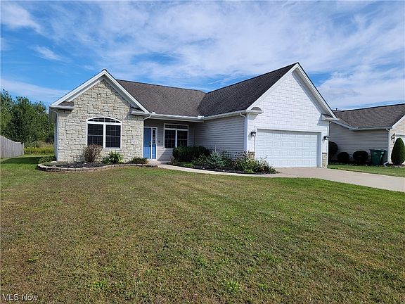 2nd image of 525 Sawmill Ln