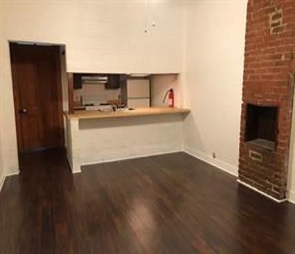 1st image of 424 Bouny St