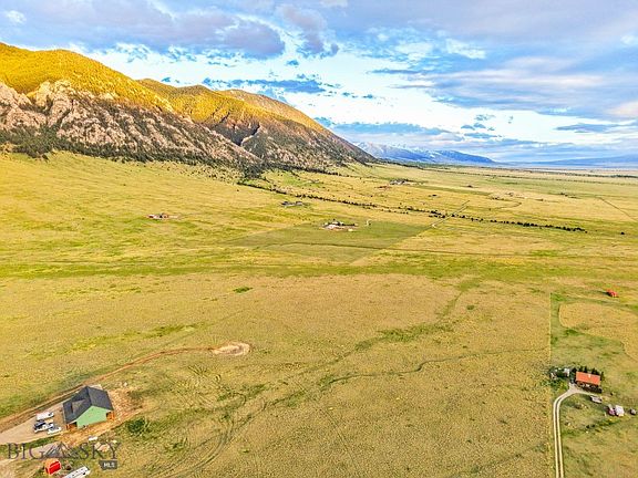 2nd image of 38 Elk Valley Rd