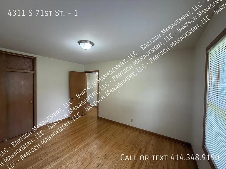 4311 S 71st St #1 — Photo 8
