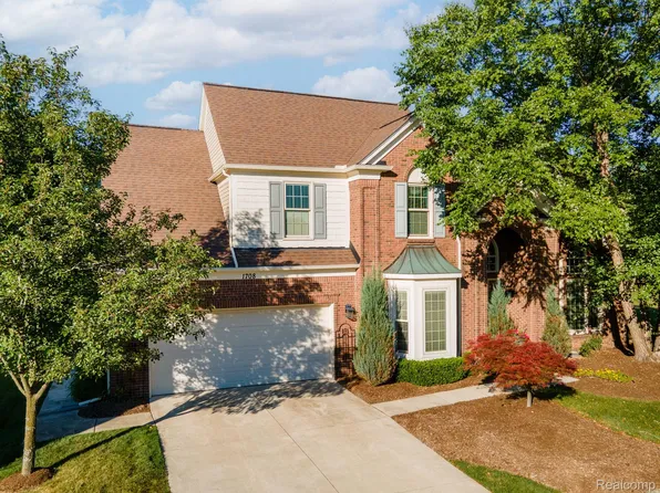 1708 Devonwood Dr, Rochester Hills, MI 48306