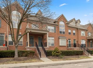 39444 Springwater Dr, Northville, MI 48168