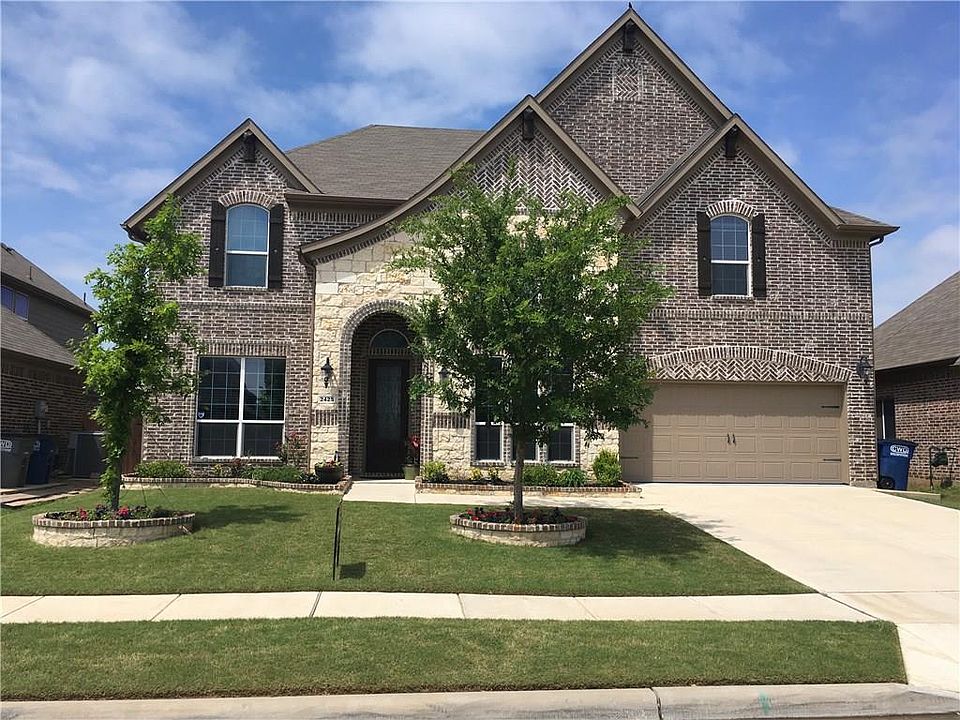 1st image of 2425 Valley Glen Dr