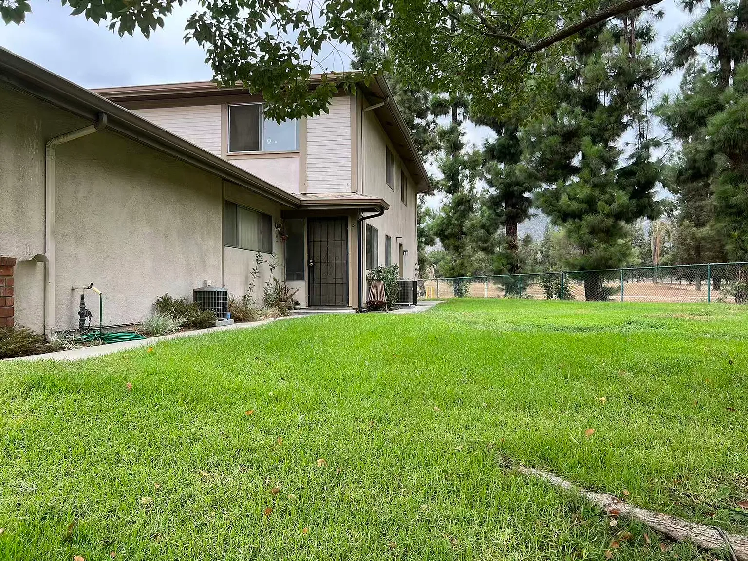 2 bed, 836 sqft, $2,299 — Photo 4