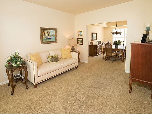 Front Living, Formal Dining