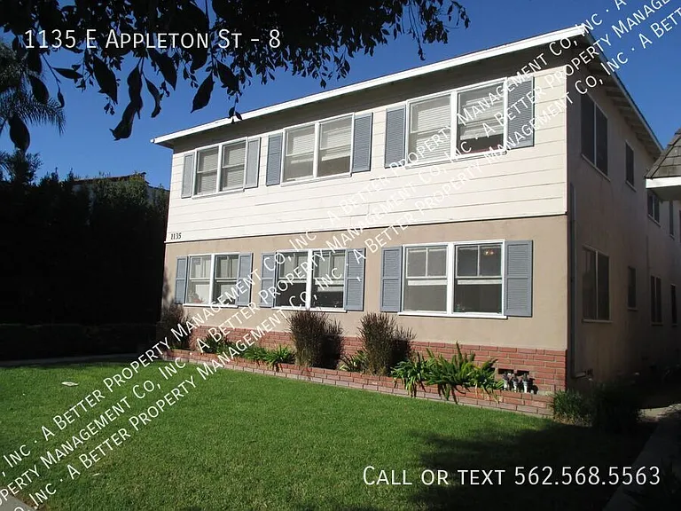1135 E Appleton St #8 — Photo 9