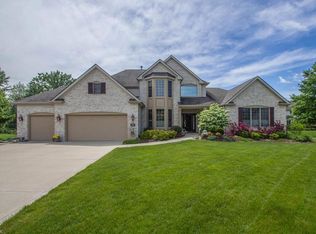 12026 Fox Grv, Strongsville, OH 44149