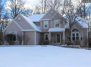 699 Rock Creek Dr, Aurora, OH 44202