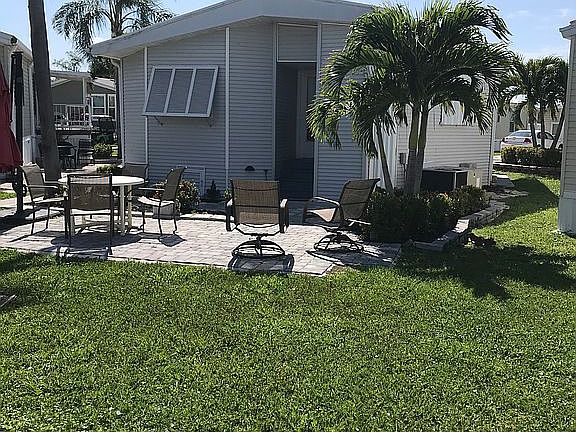 Rear view, paver patio