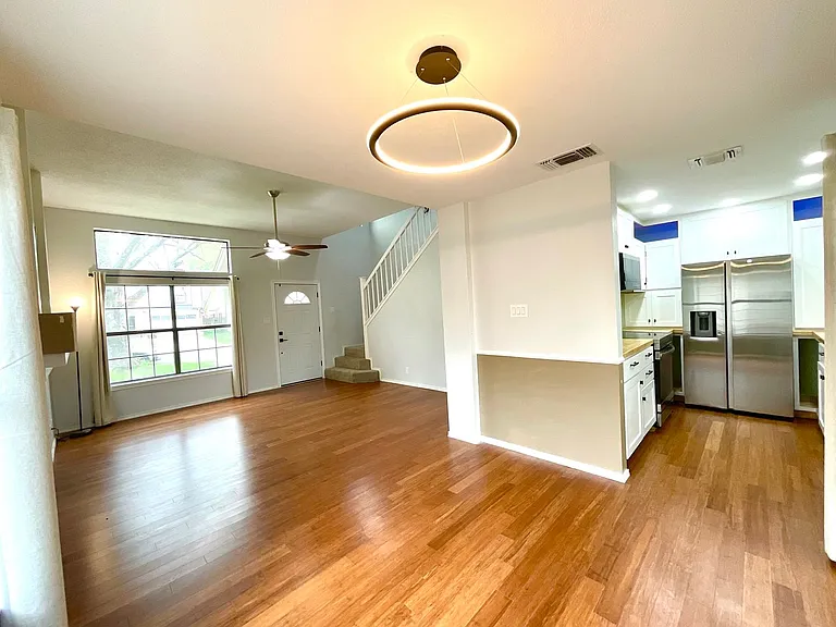 10215 Athens Fld — Photo 11